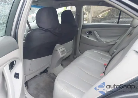 2007 Toyota Camry Le z USA, uszkodzony, nr VIN 4T1BE46K67U510703